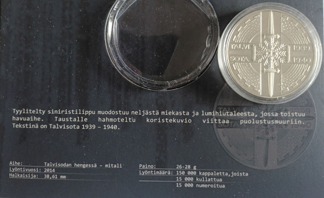 Talvisodan hengessä mitali 2014 ja kansio, uusi, 6 kuvaa