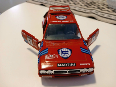 Burago Lancia Delta S4 Biasion 1/24