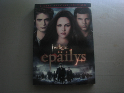 TWILIGHT - EPÄILYS ( Kristen Stewart )