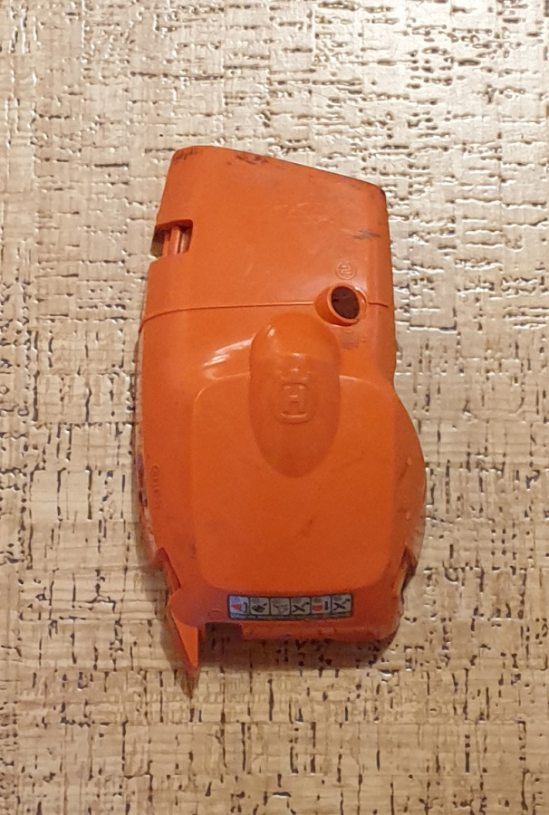 Husqvarna 445, 445 II Päälikoppa Sylinterisuoja Päällyskoppa