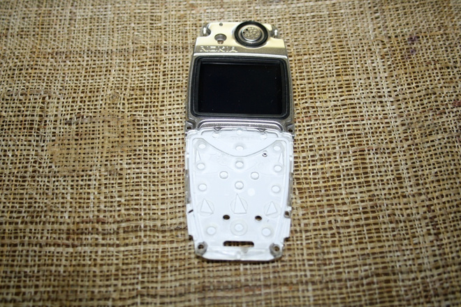 Uusi näyttö Nokia 3510i
