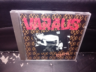 CD Varaus : Requiem ( SIS POSTIKULU )