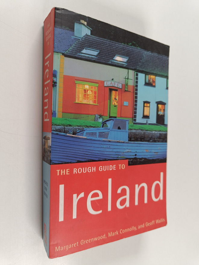 Mark Connolly ym. : The Rough Guide to Ireland