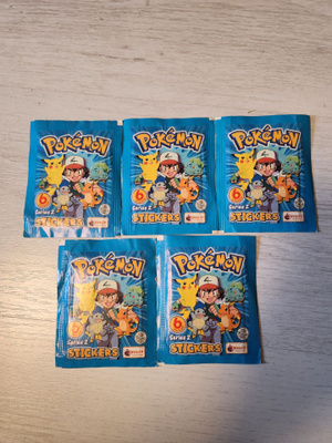 Kuvassa olevat avaamattomat Pokemontarrapussit (5kpl)