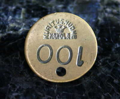 Pyöreä 100 historiallinen nurin kaatunut kruunu 25.5 mm 6 g