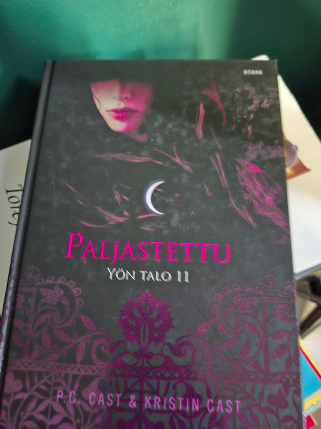 Cast Yöntalo 11 Paljastettu