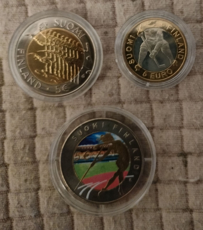 5€ kolikoita