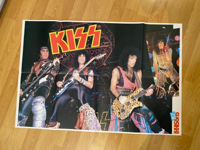 KISS juliste