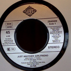 HI - FIVE  ::  JUST ANOTHER GIRLFRIEND :: VINYYLI  7"   1991 - pikkukuva 3