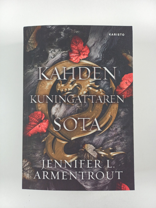 Jennifer L. Armentrout : Kahden kuningattaren sota