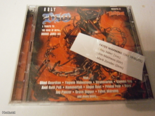 FATES WARNING - KOLMEN JÄSENEN NIMMARIT DIO TRIBUUTTI CD:SSÄ
