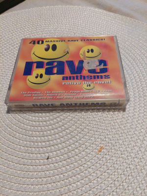 RAVE ANTHEMS C KASETTI