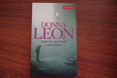 Donna Leon: Kohtalokkaat lääkkeet (2012)
