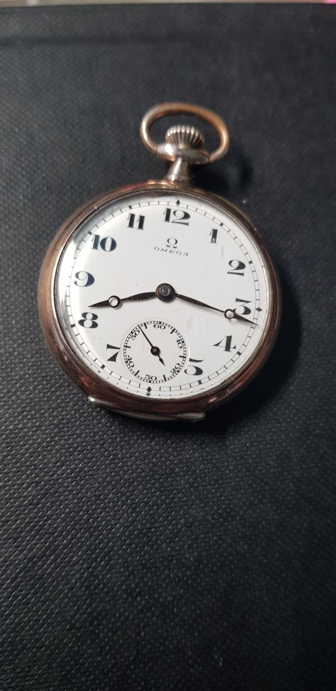 Omega naistan kaulakello  lähes kulumaton uutta vastaava