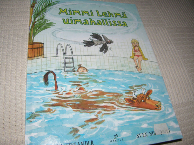 Wieslander - Nordqvist Mimmi Lehmä uimahallissa
