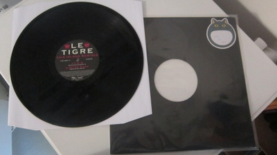 Le Tigre 12" 2005 EU – This Island Remixes Volume 2