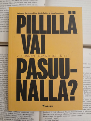 Pillillä vai pasuunalla (nid.)