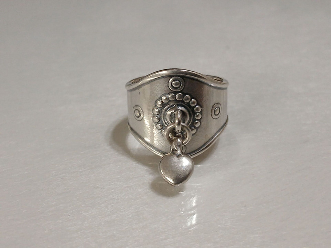 Kalevala koru, sydän, sormus Hopea 925 kk O9