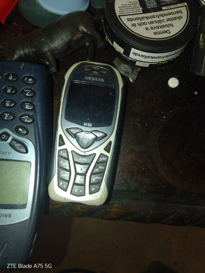 Siemens gsm. Puhelin