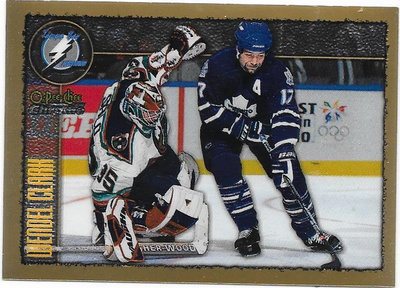 1998-99 OPC Chrome #142 Wendel Clark , Toronto Maple Leafs