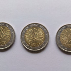 Suomi 2€ juhlaraha v. 2004. 3 kpl nk. risurahoja. - pikkukuva 1