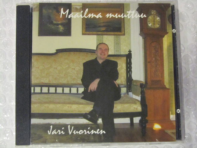 Jari Vuorinen • Maailma muuttuu CD