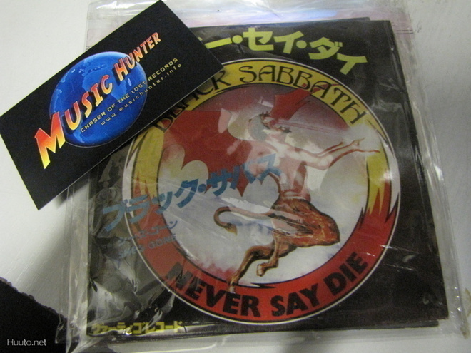 BLACK SABBATH - NEVER SAY DIE / SHES GONE CD SINGLE SLEEVE