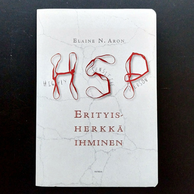 Elaine N. Aron: Erityisherkkä ihminen