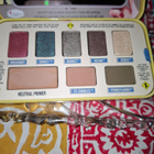 THE BALM LUOMIVÄRIPALETTI ! - pikkukuva 1