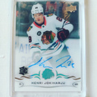 Henri Jokiharju - 18-19 UD Clear-Cut Rookie Auto - pikkukuva 1