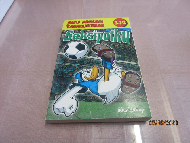 Aku Ankan taskukirja 342: Saksipotku 1.p *