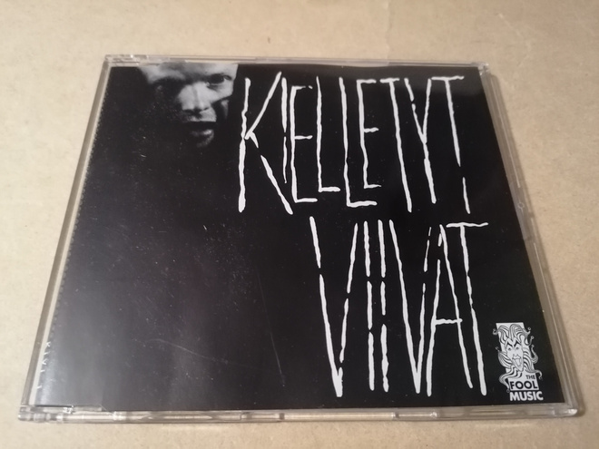 30  x CD-EP KIELLETYT Viivat yhteishintaan