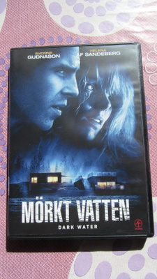 Mörkt Vatten DVD