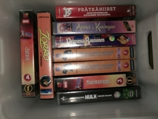 VHS videot Nakke Nakuttaja, Putte Possu ym
