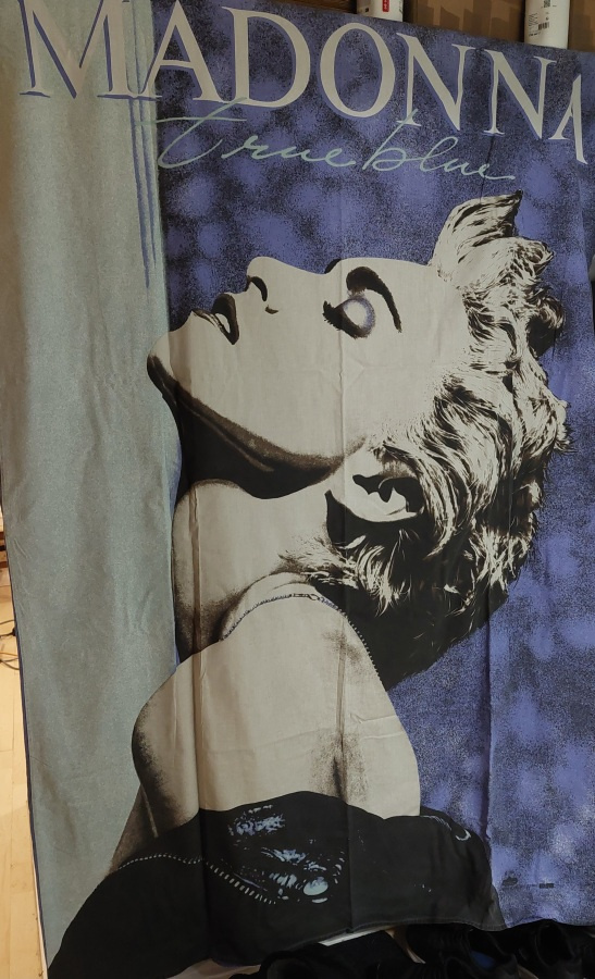 Madonna : 1986 vuoden pussilakana True blue