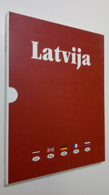 Latvija (pahvikotelossa)
