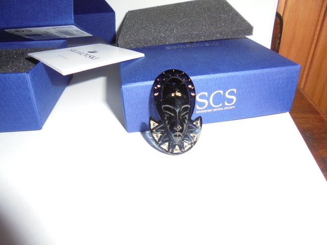 Swarovski African Mask - pinssi / magneetti / rintaneula