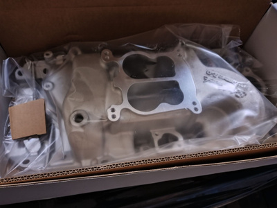 Chevrolet big block Edelbrock 2161 imusarja