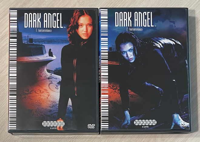 James Cameron: DARK ANGEL (12DVD) Jessica Alba
