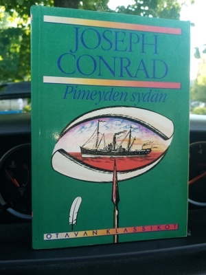 Joseph Conrad : Pimeyden sydän ( SIS POSTIKULU)