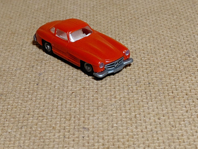 Mercedes-Benz 300SL Coupe 1955 punainen 1:87 Praline