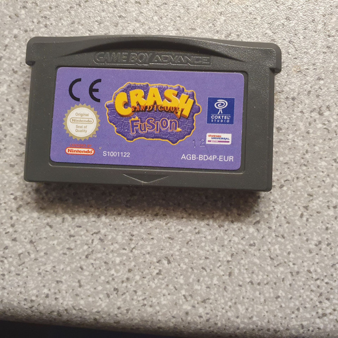 GBA Crash Bandicoot Fusion videopeli Loose AGB-BD4P-EUR