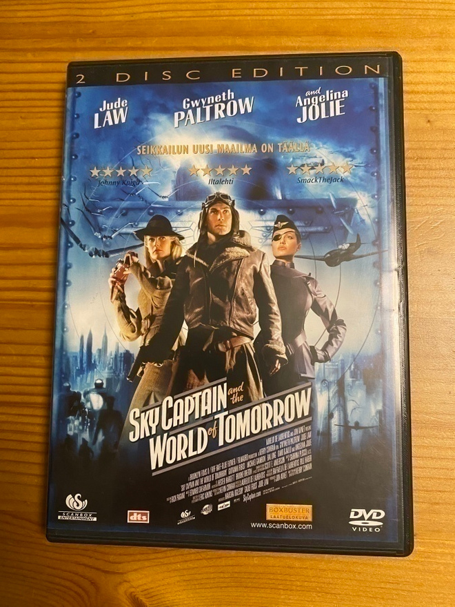 Sky captain and the world of tomorrow  DVD