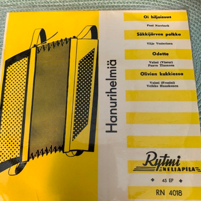 HANURIHELMIÄ - EP * FIN 50’s