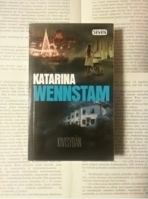 Katarina Wennstam - Kivisydän (pokkari)