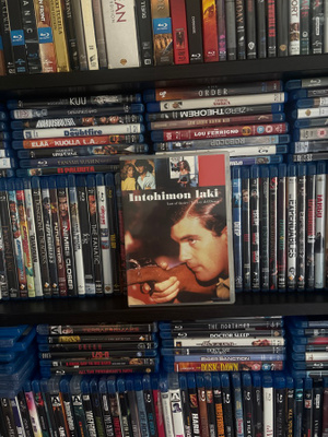 Intohimon laki (1987) Pedro Almodovar