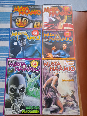 Mustanaamioita vuosilta 1994,95,96.