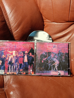 NEIL YOUNG -road rock CD.