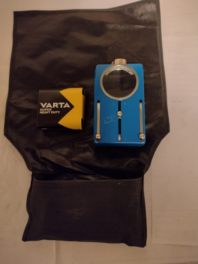Käsivalaisin ex.SA+Varta paristo+sääkestävä tasku