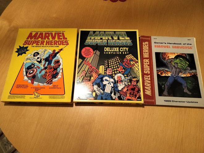 Marvel Super Heroes – TSR 1980-luvun roolipelisetti (4 osaa)
